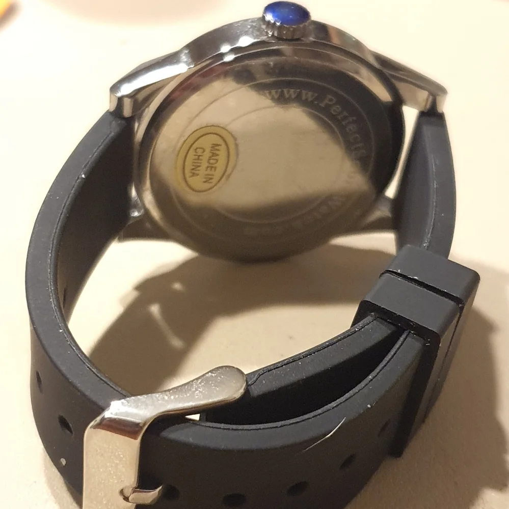 10/$20 Perfect Score Watch V5 Silver/White Silicone Unisex Watch